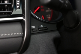 2019款丰田凯美瑞