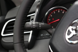 2019款丰田凯美瑞