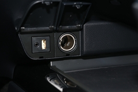 2019款丰田凯美瑞