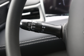 2020款合众新能源哪吒U400