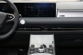 2020款合众新能源哪吒U400