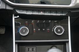 2019款奇瑞艾瑞泽5