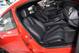 2021款本田思域两厢版