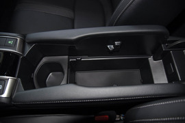 2021款本田思域两厢版