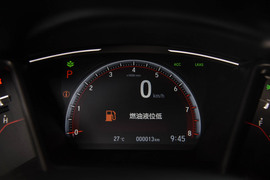 2021款本田思域两厢版