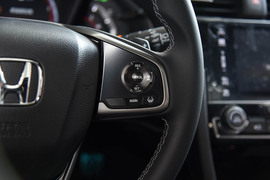 2021款本田思域两厢版