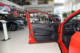 2021款本田思域两厢版