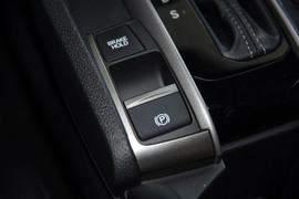 2021款本田思域两厢版