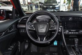 2021款本田思域两厢版