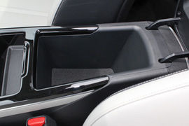 2020款起亚K5凯酷