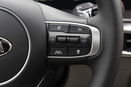 2020款起亚K5凯酷