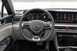 2020款起亚K5凯酷