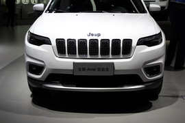   Jeep自由光 成都车展实拍