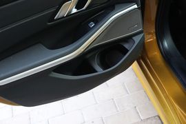 2020款宝马330i
