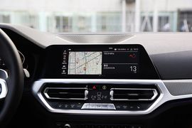 2020款宝马330i