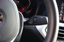 2020款宝马330i