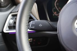 2020款宝马330i
