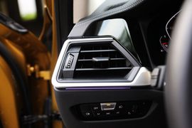 2020款宝马330i