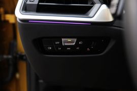 2020款宝马330i