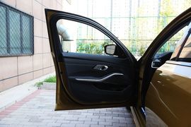 2020款宝马330i