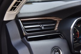 2020款福特领界S