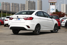   2019款 长安逸动DT 1.6L 自动智享型 国VI