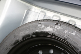 2020款新宝骏RC-5