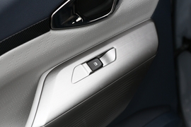 2020款新宝骏RC-5