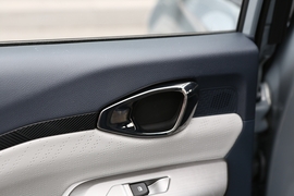 2020款新宝骏RC-5