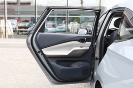 2020款新宝骏RC-5