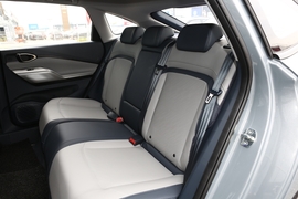 2020款新宝骏RC-5