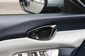 2020款新宝骏RC-5