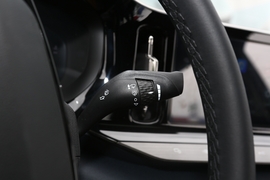 2020款新宝骏RC-5