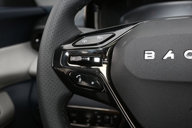 2020款新宝骏RC-5