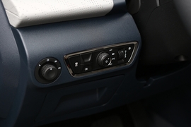 2020款新宝骏RC-5