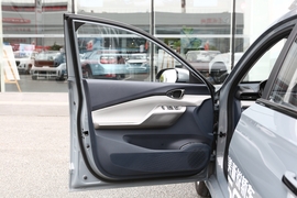 2020款新宝骏RC-5