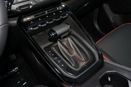 2020款新宝骏RS-3