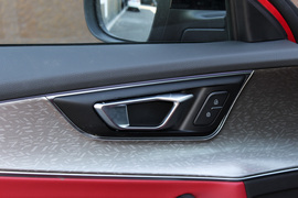 2020款奇瑞瑞虎7