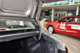 2012款长安悦翔V5