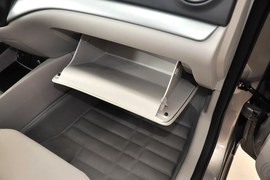 2012款长安悦翔V5