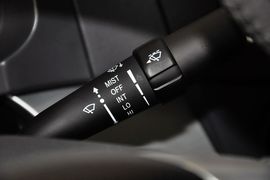 2012款长安悦翔V5