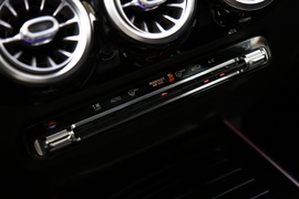 2020款奔驰GLA200