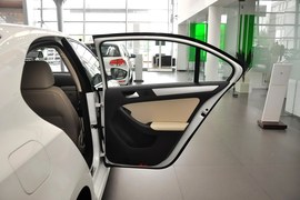 2014款大众速腾1.6L自动舒适型