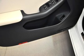 2014款大众速腾1.6L自动舒适型
