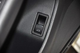 2014款大众速腾1.6L自动舒适型