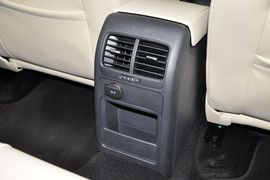 2014款大众速腾1.6L自动舒适型