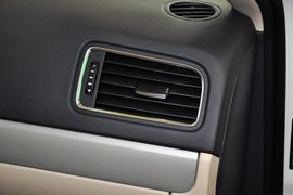 2014款大众速腾1.6L自动舒适型