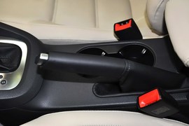 2014款大众速腾1.6L自动舒适型