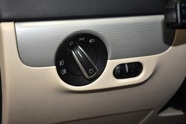 2014款大众速腾1.6L自动舒适型