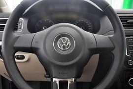 2014款大众速腾1.6L自动舒适型